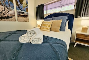 Main bedroom (1)