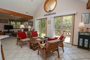 Living Room 2023