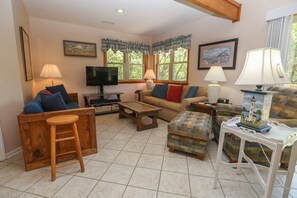 Living Room 2023
