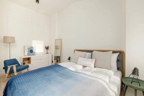bed for 2