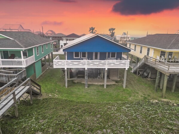 Sunset on the island is calling!