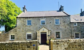Bridge End House, Featherstone (2)