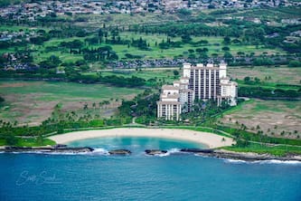 Create unforgettable memories in this Modern Family Friendly Villa in KoOlina!!