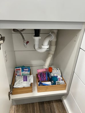 Bathroom amenities