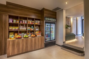 Alimentação e bebidas