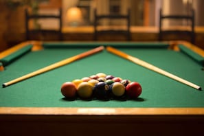 Pool Table (3 piece top converts to dining table)