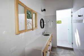 Casa Rosalita Bathroom 1 (1)