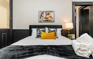 Cozy queen bedroom