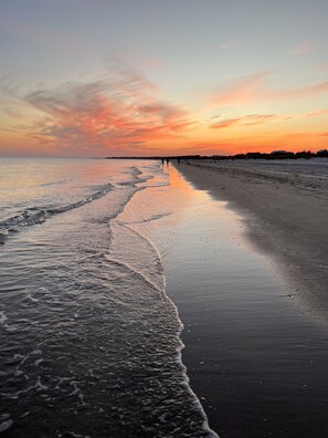 Walkable Beach @ Sunset