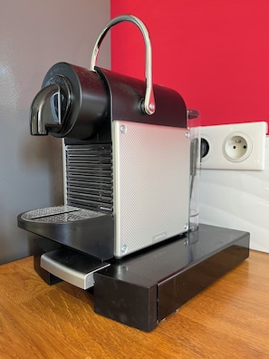 Kaffee und/oder Kaffeemaschine