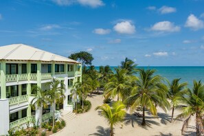 Villas at Cocoplum