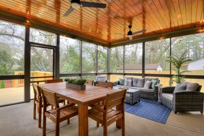 Screened-In Back Porch