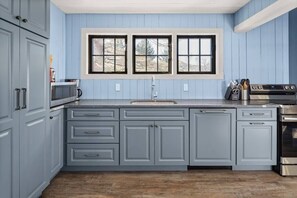Five mins to Stowe Mountain, gorgeous new getaway (347)