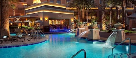 The Boulevard, a Hilton Grand Vacations Club_1.jpg