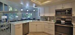 Cottages-5-Kitchen-1646x778.jpg