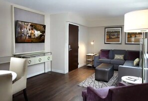 The District by Hilton Club_5.jpg