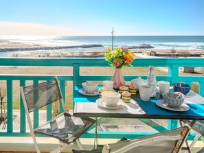 Möbel, Tabelle, Stuhl, Meer, Ozean, Gartenmöbel, Resort, Küste, Linens, Schatten