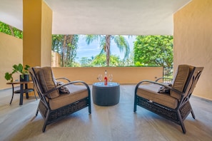 Condo - Image 4