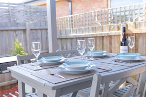 Out door dining