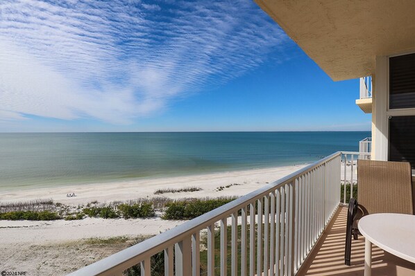 Hello Sunshine...Estero Beach And Tennis Club 804A