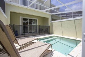 Private Pool with OPTIONAL Water Heater.#Disney #Parks #Clermont #Townhouse #Vacation #Rental #Orlando #Heatedpool