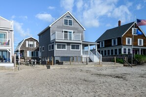 Superb beach access