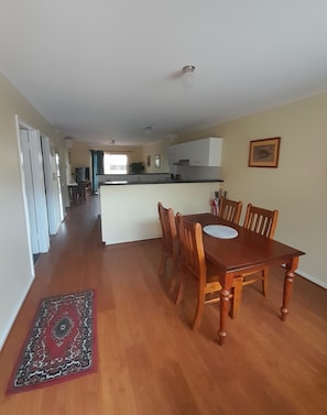 Entry/ Dining area