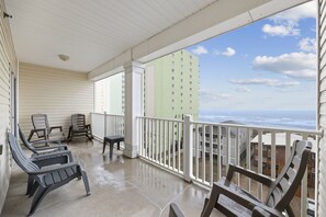 Beautiful ocean views from the balcony on both floors!