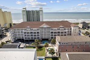 Our building is perfectly positioned across the street from the beach!!!