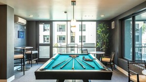 Spielezimmer