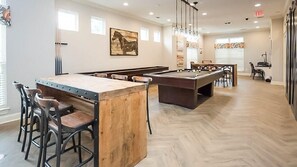 Spielezimmer