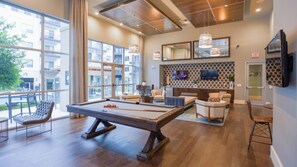 Spielezimmer