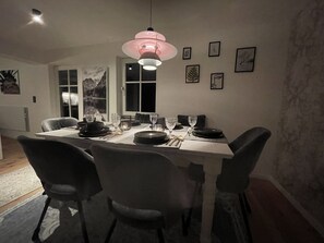 dining room (1)
