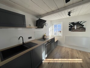 Kitchen (1)