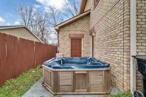 Bain à remous extérieur