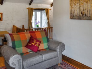 Living area | Hay Barn - Sea View Barns, Penryn, near Falmouth