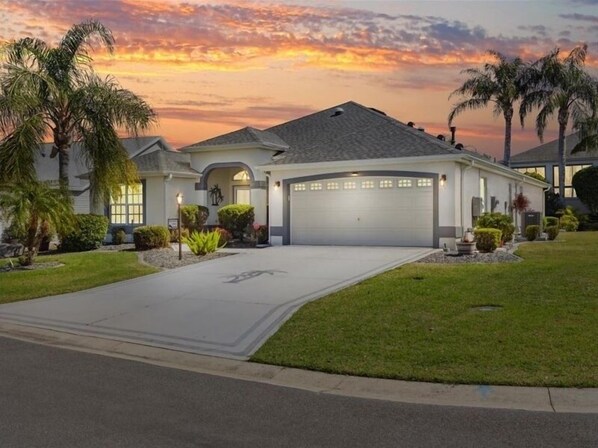 Tranquil Florida night