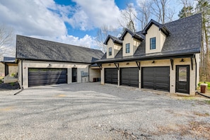 Shared Driveway (2 Vehicles)