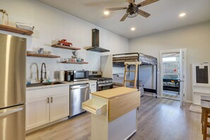 Living Area | Kitchen