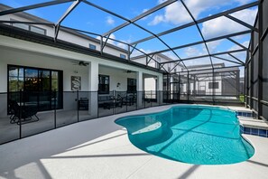 Pool, Water, Swimming Pool, Outdoors, House
