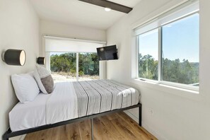 Full size Bed and Smart TV- Plenty of Lighting!