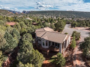 Conveniently located near Highway 89A