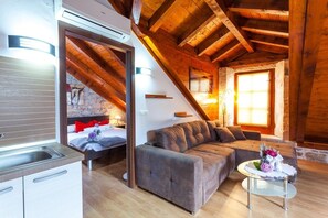 Living room 3