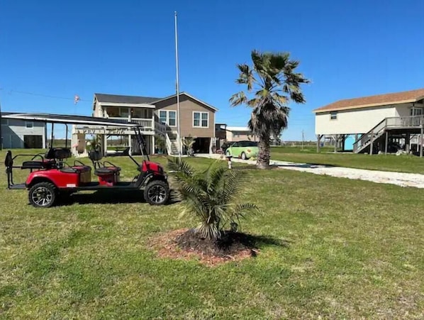 Key Largo
Surfside Beach Texas

3 Bedroom
1.5 Bath 

Continental Breakfast