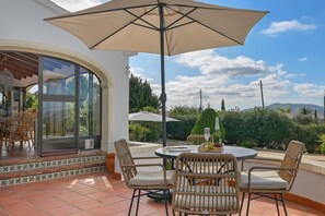 Outdoor dining area