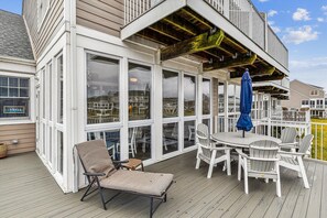 ,Deck,