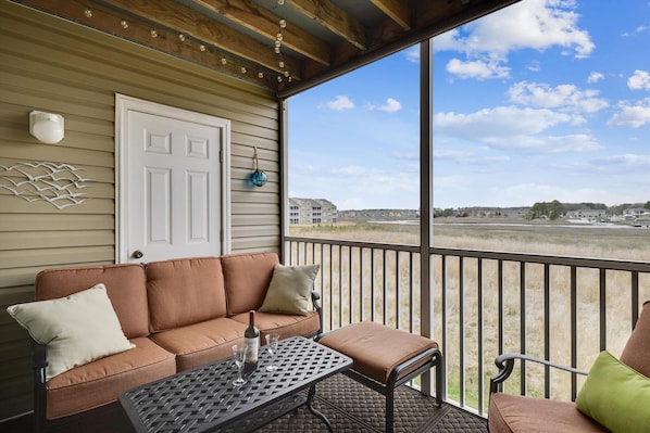,Screened Porch,