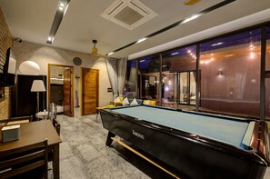 Spielezimmer