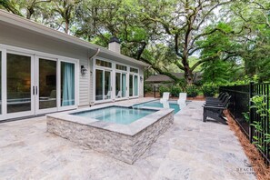 10 Pender - New Pool as of May 2024!