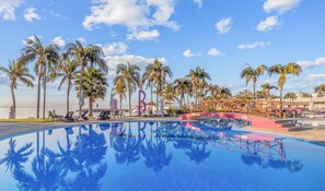 Obtenga Acceso al Club de Playa B Nayar!